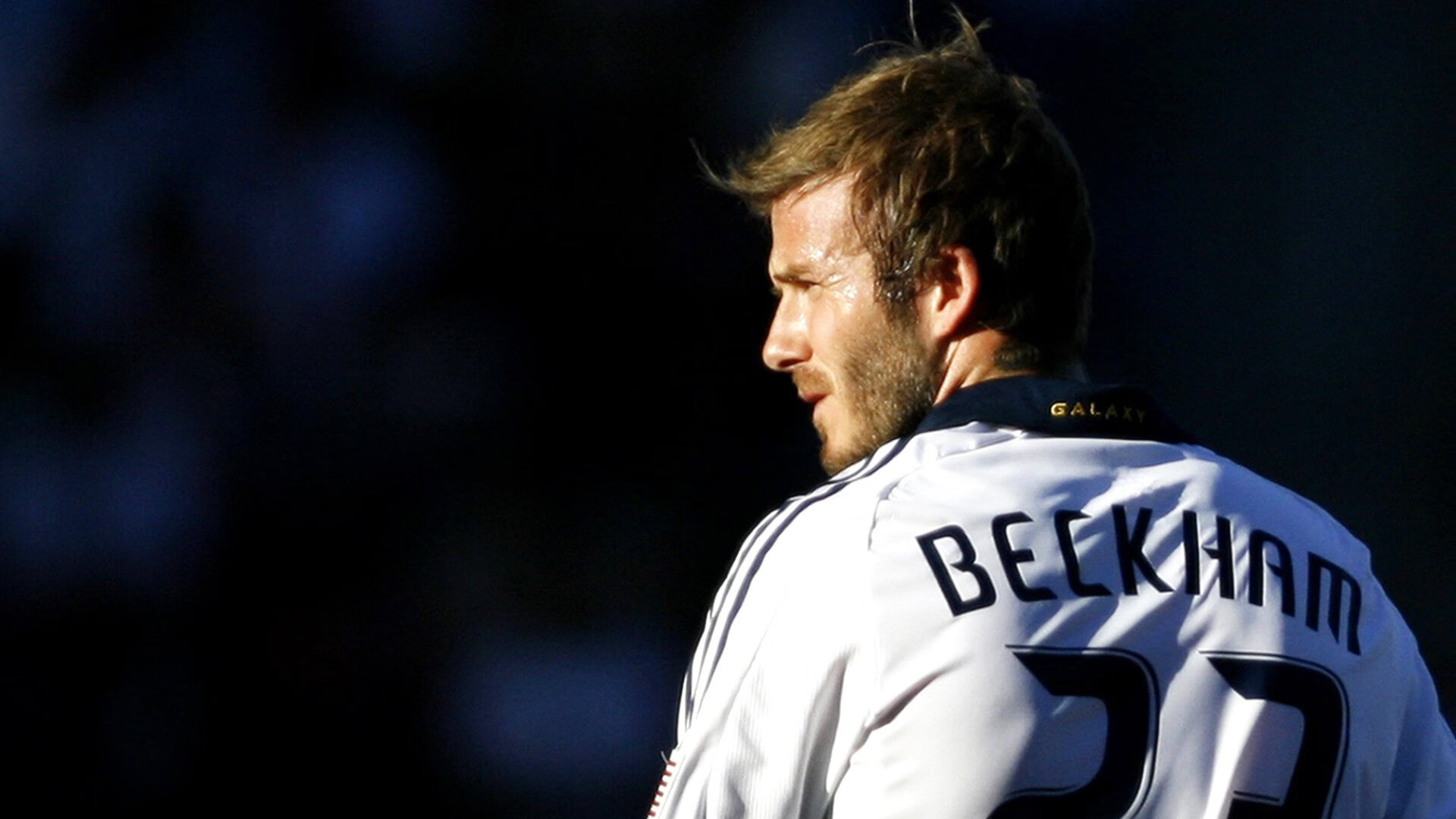 九游电脑版-中国队中场罗德里格斯在巴黎奥运会上展现出强大的组织能力，罗德里格斯短跑运动员